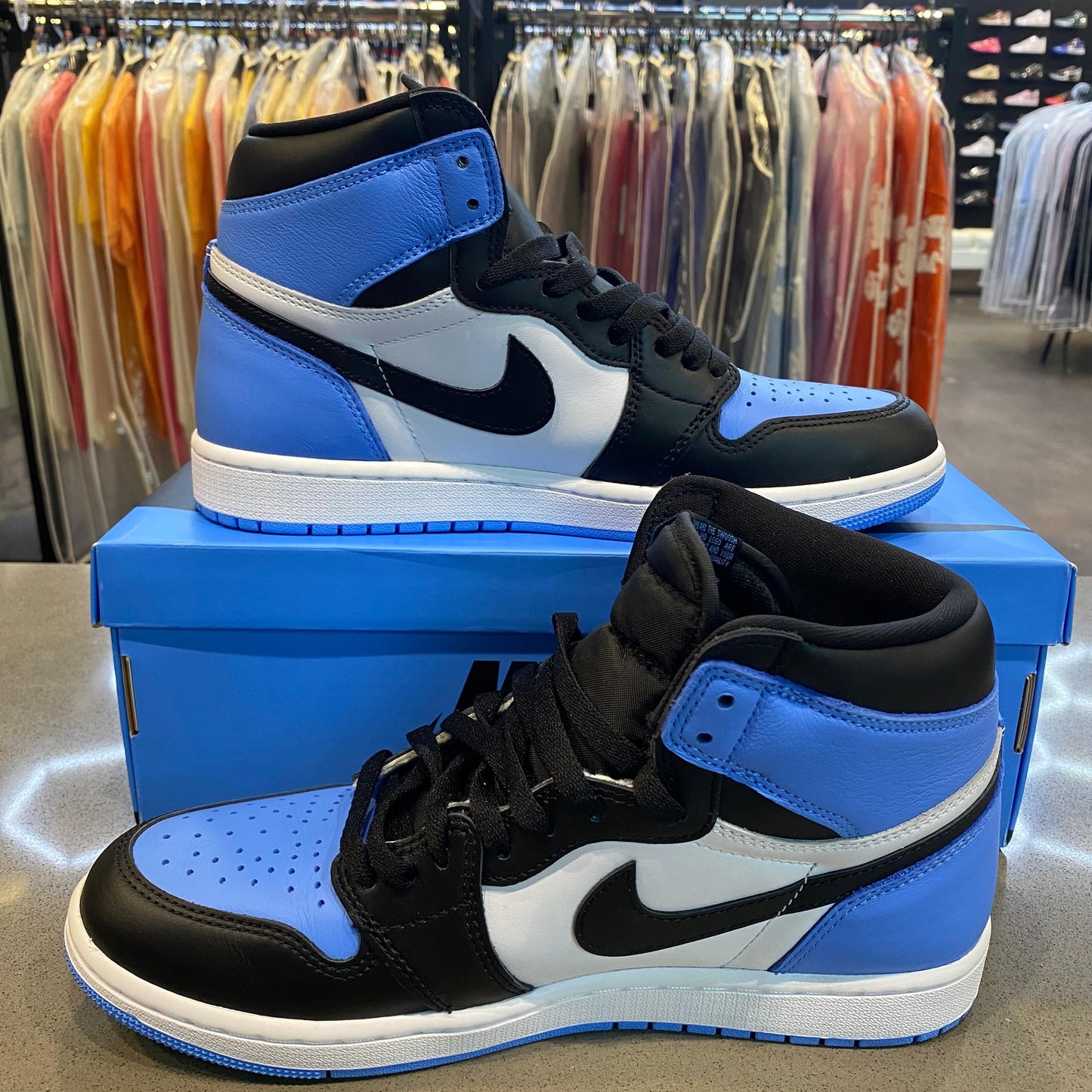 Jordan 1 Retro High OG UNC Toe - Pre-Owned