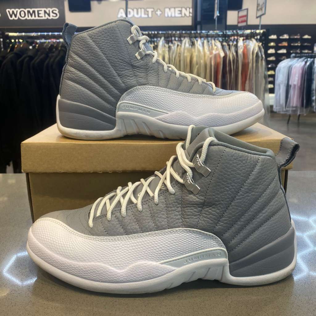 Jordan 12 Retro Stealth Size 9.5 CT8013-015 - Pre-Owned (Replacement Box)