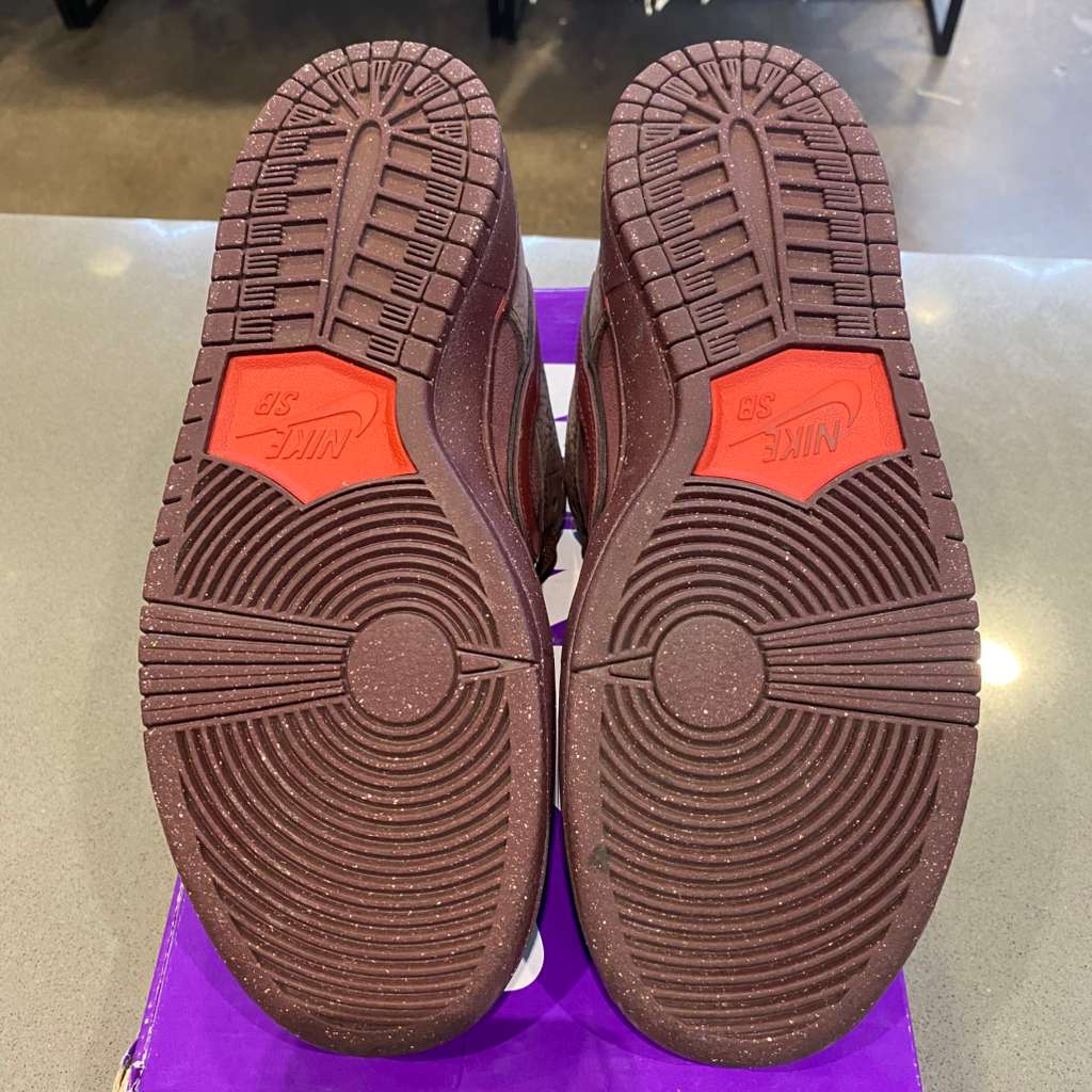 Nike SB Dunk Low City of Love Burgundy Crush - Pre-Owned