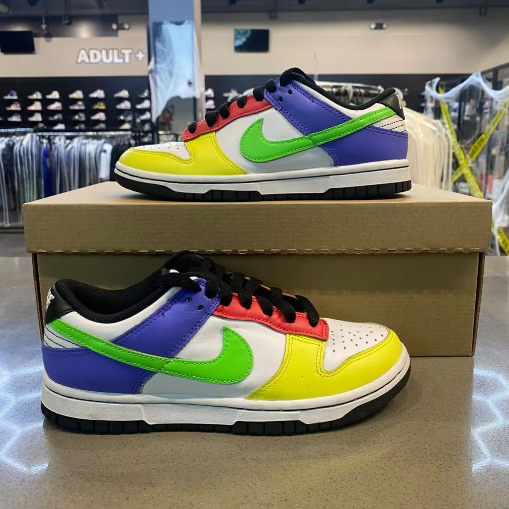 Nike Dunk Low Green Strike (Women's) Size 5.5W DD1503-106 - Pre-Owned (Replacement Box)