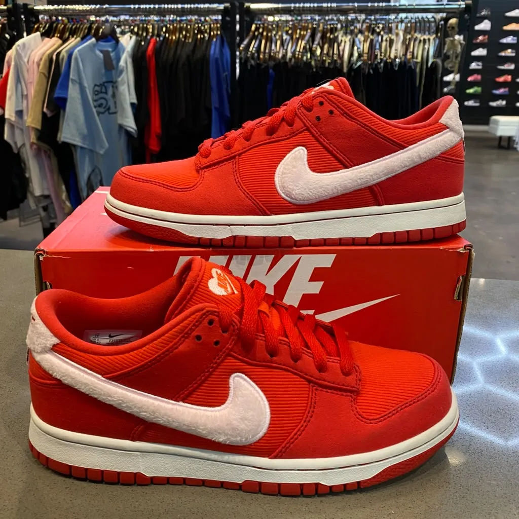 Nike Dunk Low Valentine's Day (2024) (GS) Size 7Y FZ3548-612 - Pre-Owned