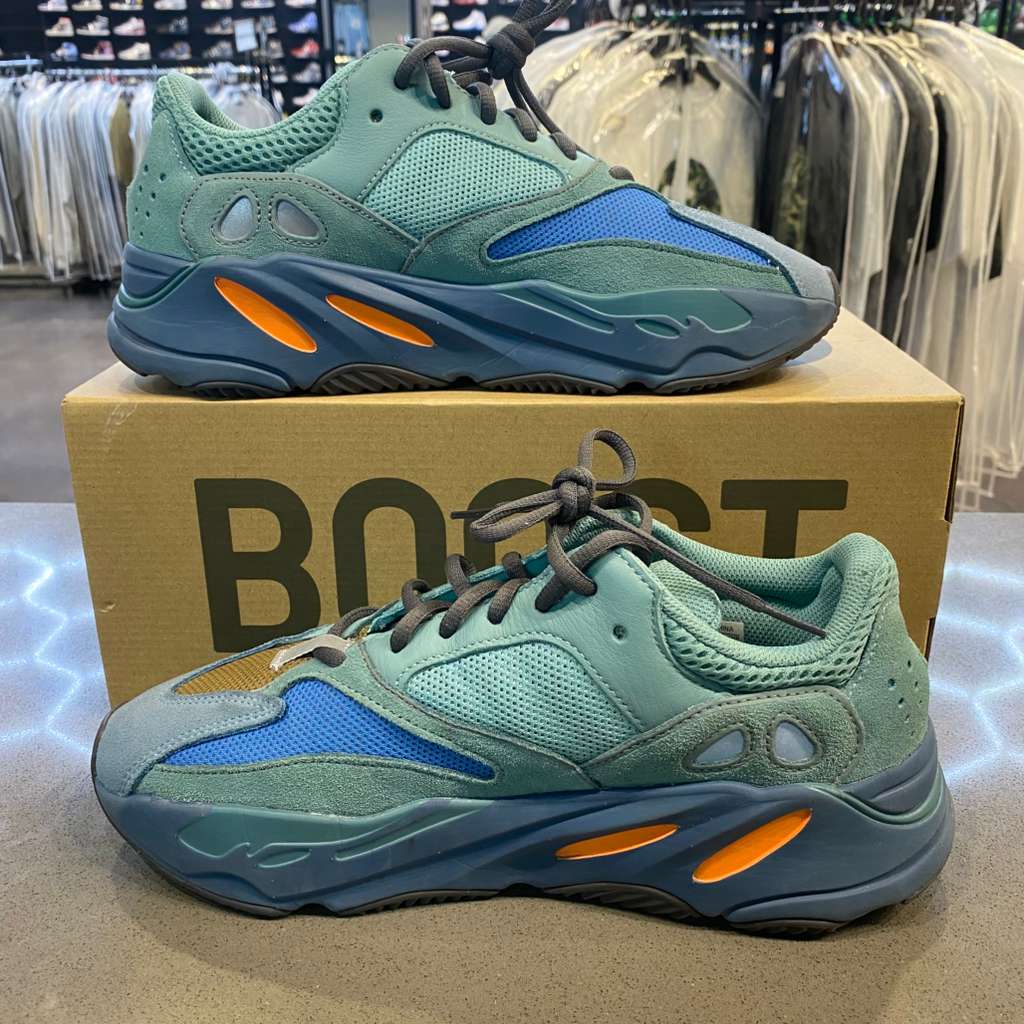 adidas Yeezy Boost 700 Faded Azure Size 9 GZ2002 - Pre-Owned