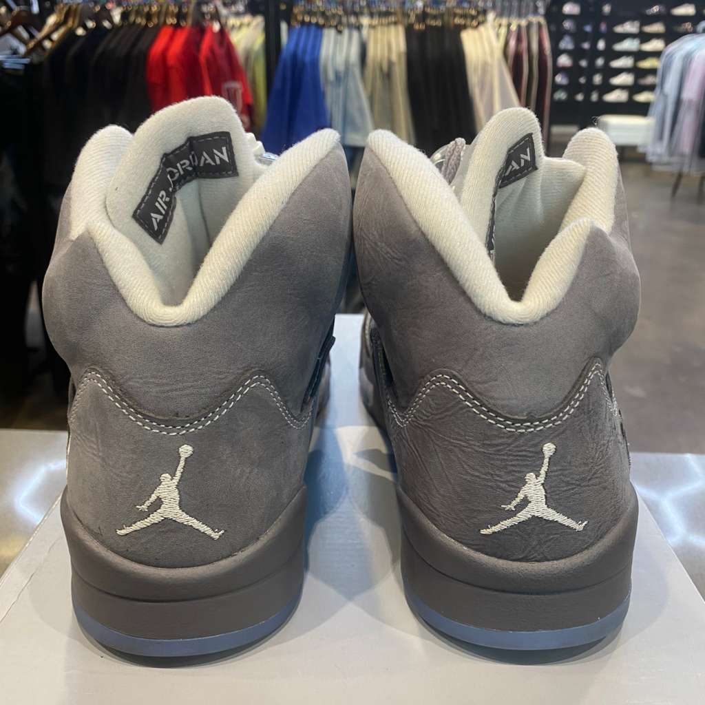 Jordan 5 Retro Wolf Grey (2026) Size 8.5 DD0587-002 - Pre-Owned