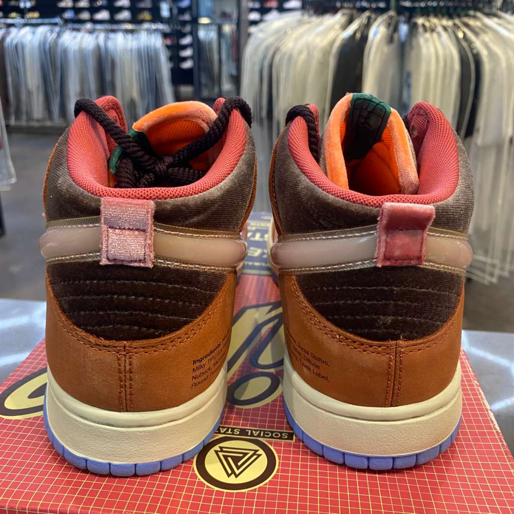 Nike Dunk Mid Social Status Free Lunch Chocolate Milk Size 10 DJ1173-700 - Pre-Owned