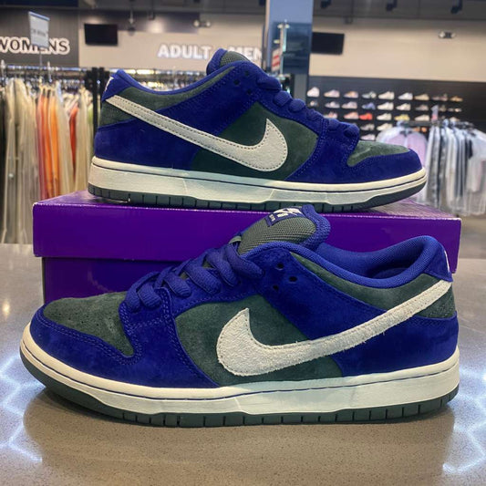 Nike SB Dunk Low Deep Royal Blue Size 9 HF3704-400 - Pre-Owned