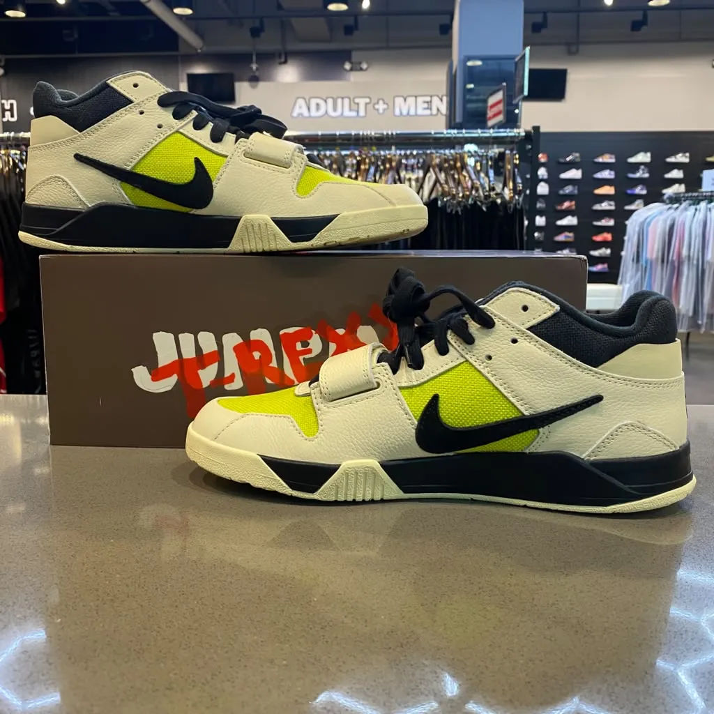 Jordan Jumpman Jack TR Travis Scott Bright Cactus Size 9.5 FZ8117-102 - Pre-Owned