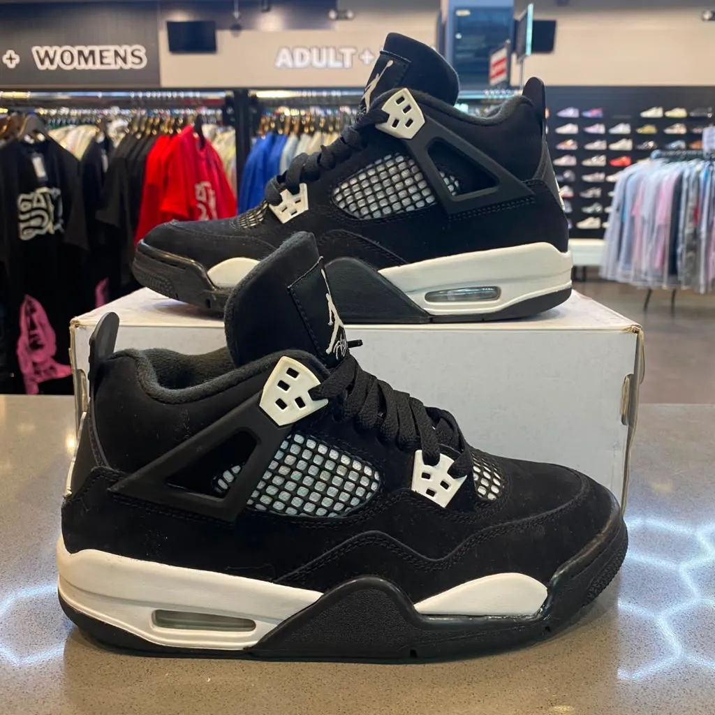 Jordan 4 Retro White Thunder (GS) Size 6.5Y FQ8213-001 - Pre-Owned