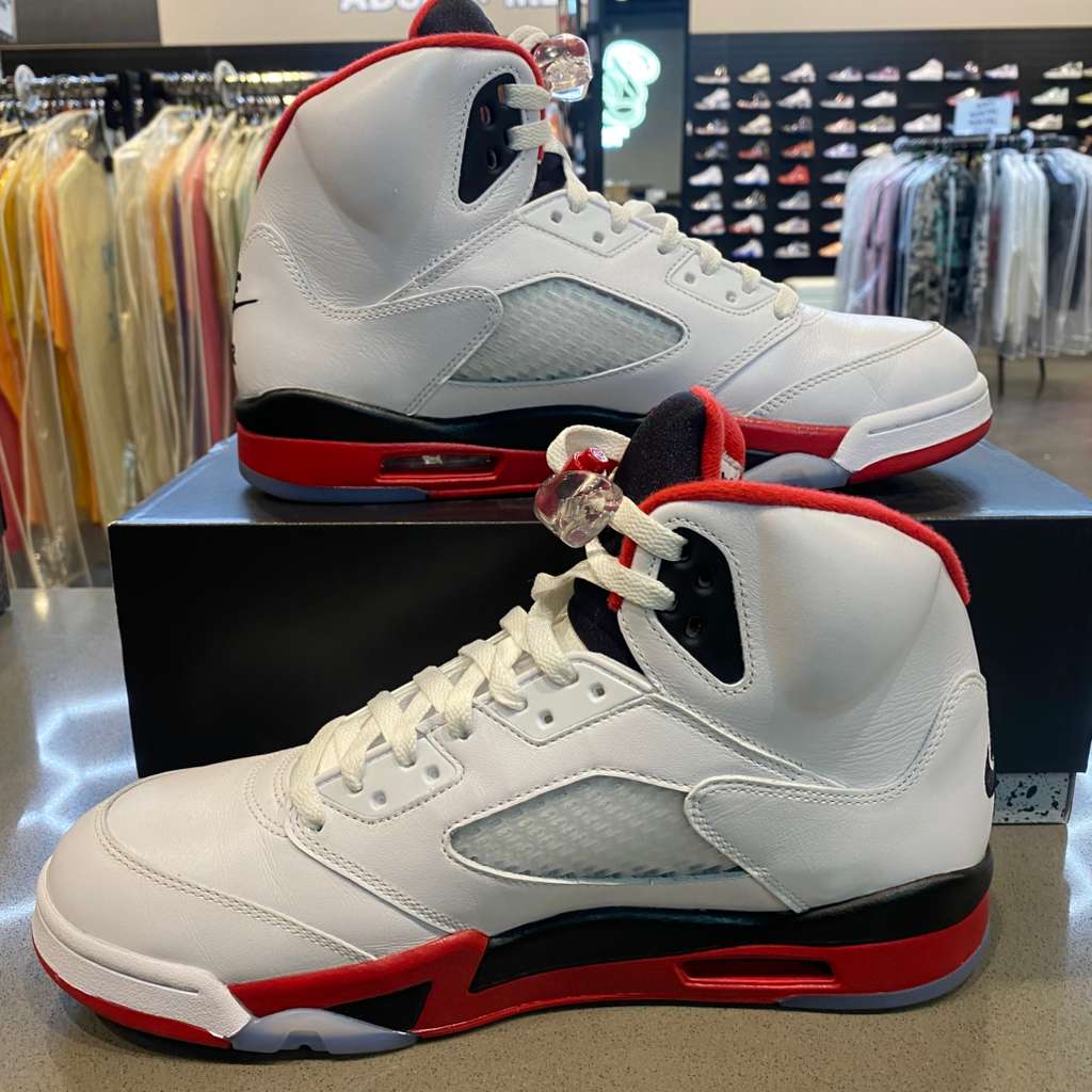 Jordan 5 Retro Fire Red Black Tongue (2025) - Pre-Owned