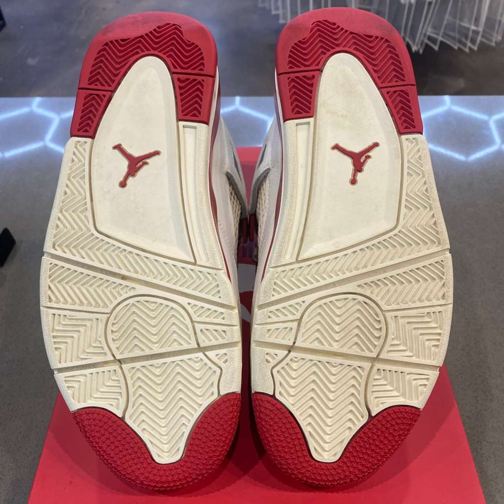 Jordan 4 Retro Valentine's Day Sierra Red (Women's) Size 10W HV0823-108 - Pre-Owned
