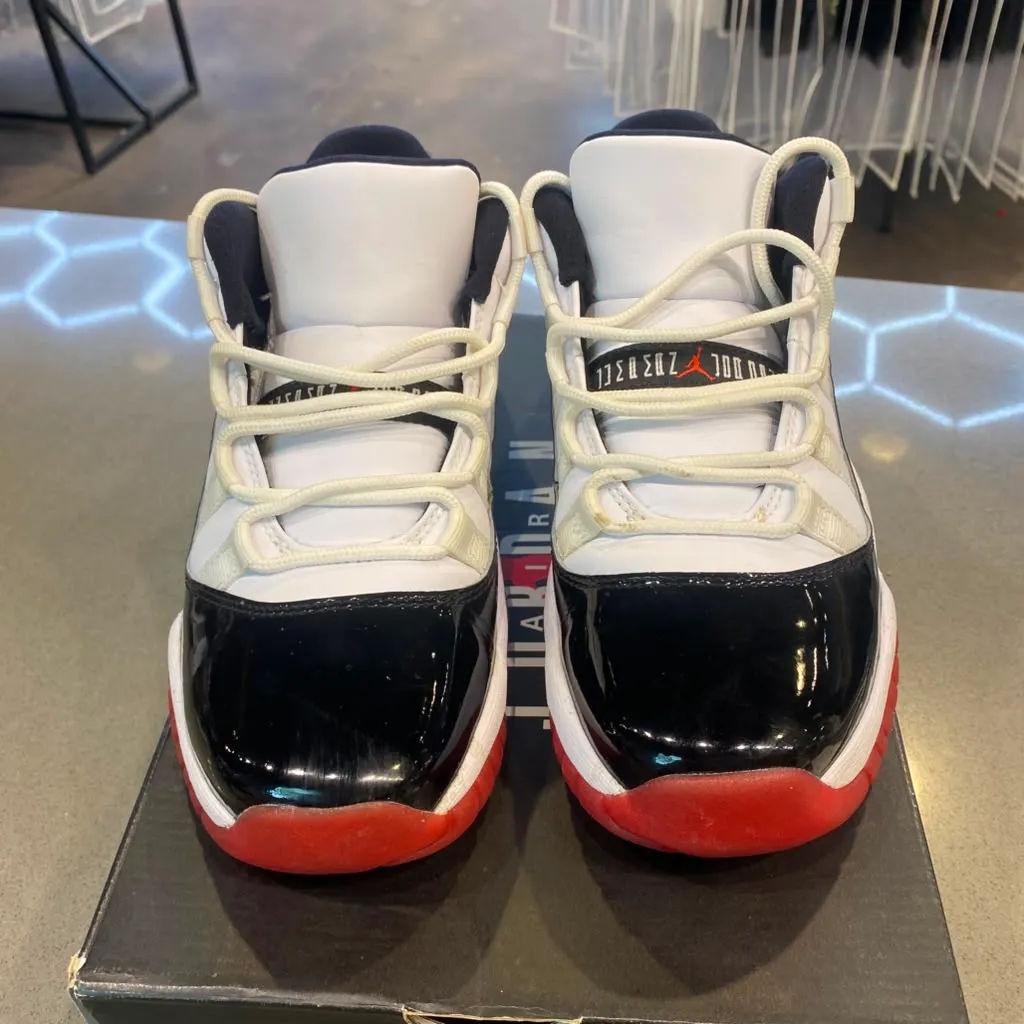 Jordan 11 Retro Low Concord Bred (GS) Size 6.5Y 528896-160 - Pre-Owned