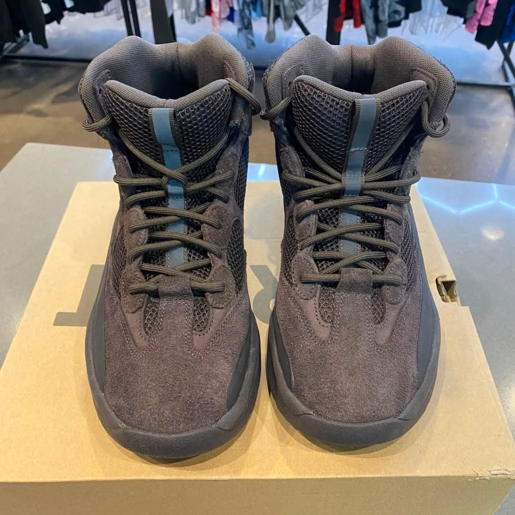 adidas Yeezy Desert Boot Oil Size 11 EG6463 - Pre-Owned