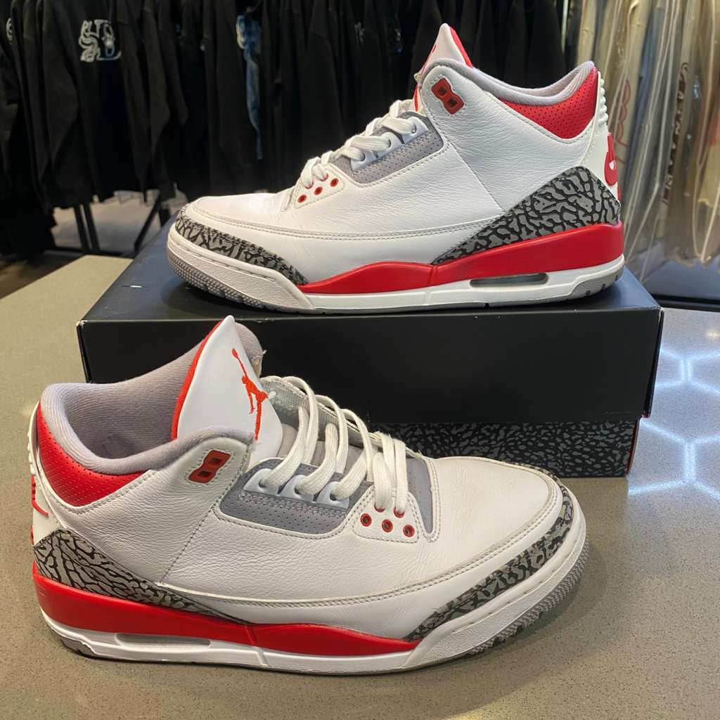 Jordan 3 Retro Fire Red (2022) Size 9.5 DN3707-160 - Pre-Owned