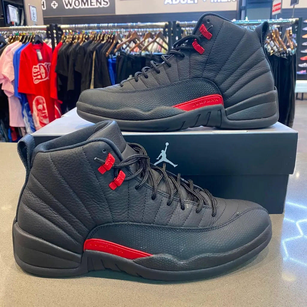 Jordan 12 Retro Bloodline Size 11.5 CT8013-003 - Pre-Owned