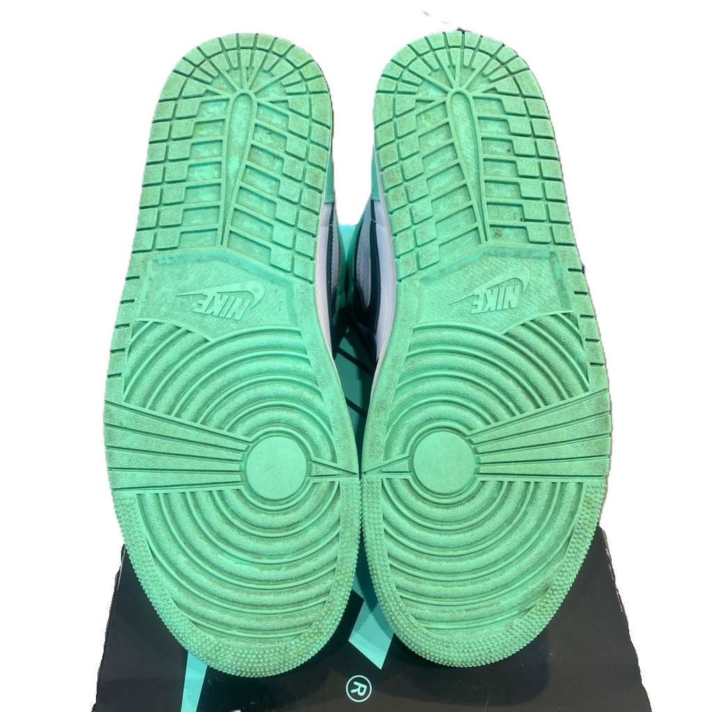 Jordan 1 Retro High OG Green Glow - Pre-Owned