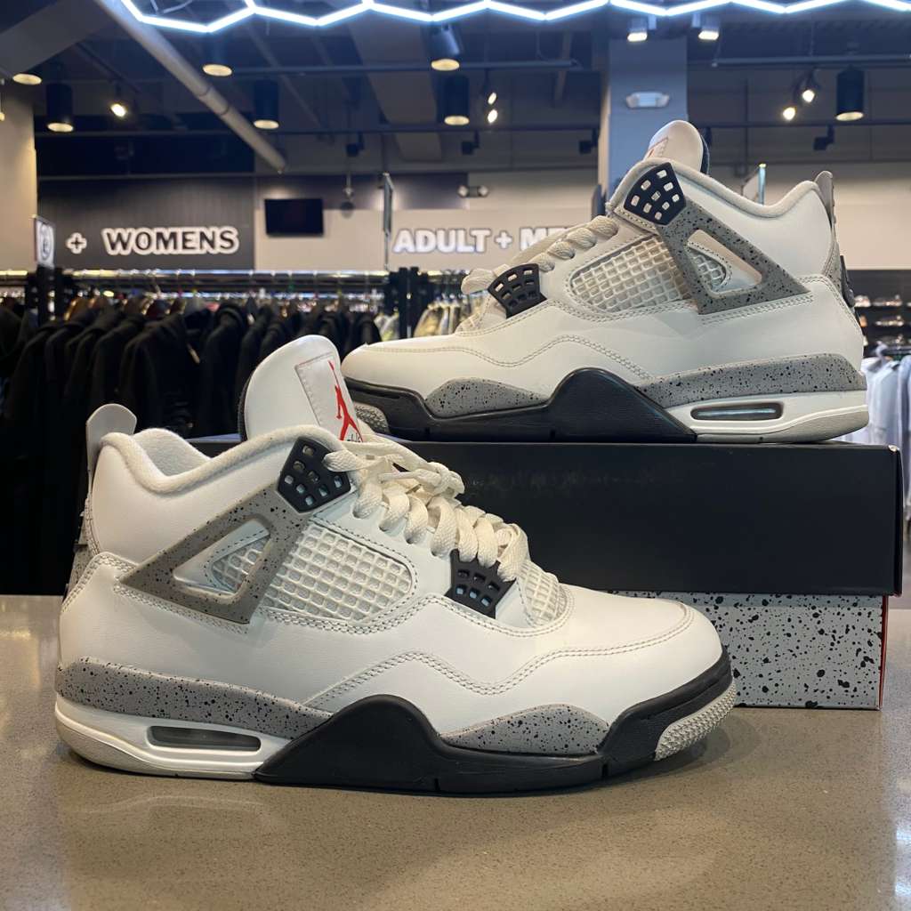 Jordan 4 Retro White Cement (2025) Size 9.5 FV5029-100 - Pre-Owned