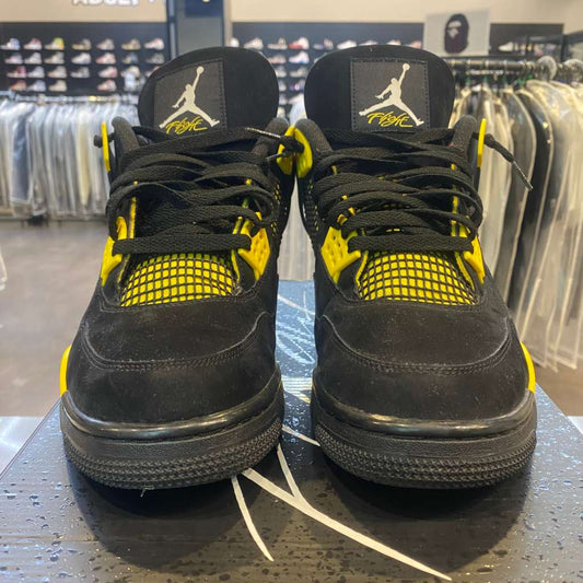Jordan 4 Retro Thunder (2023) - Pre-Owned