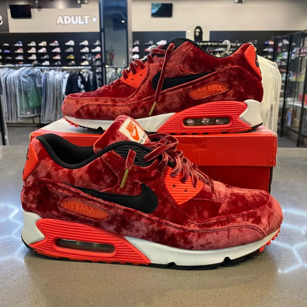 Nike Air Max 90 Red Velvet Size 11 725235-600 - Pre-Owned