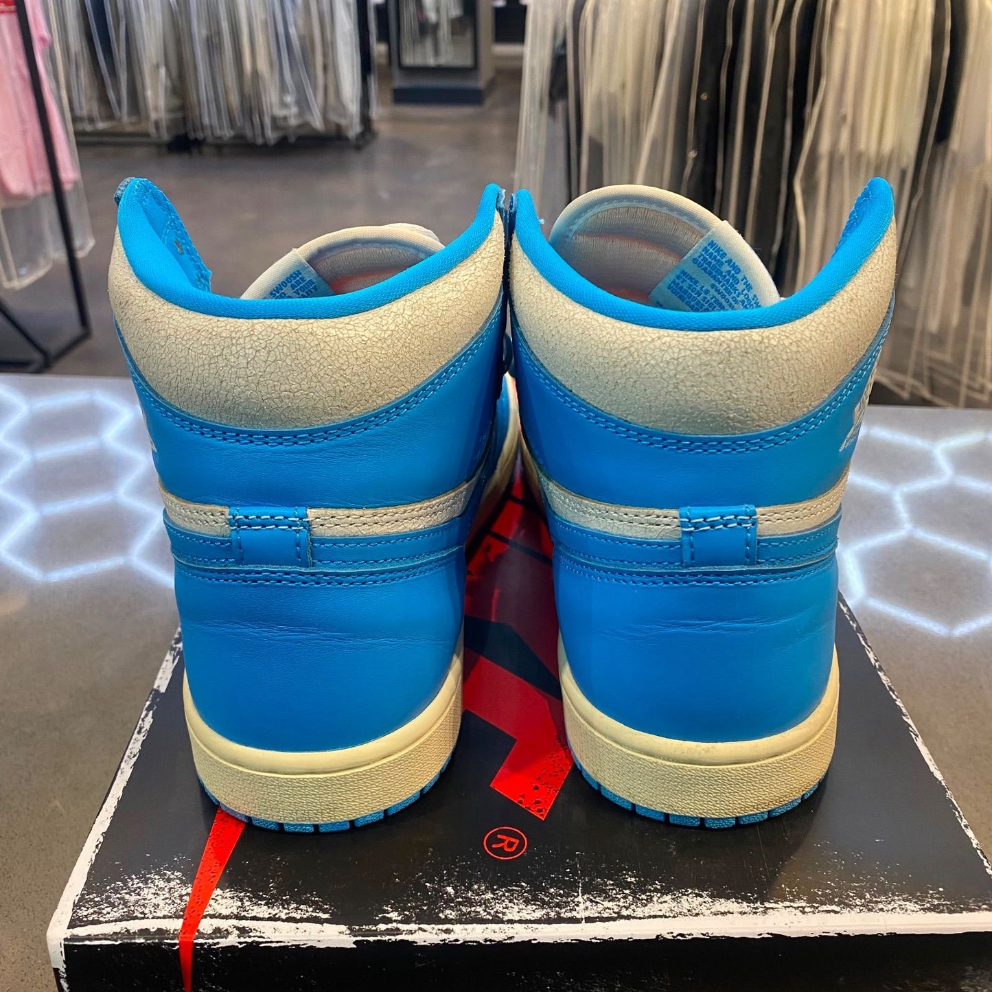 Jordan 1 Retro High OG UNC Reimagined Size 9.5 DZ5485-402 - Pre-Owned