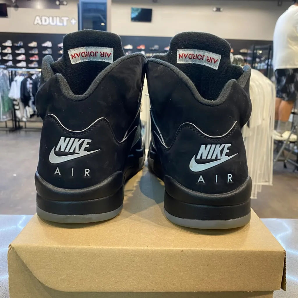 Jordan 5 Retro OG Black Metallic Reimagined Size 11 HF3975-001 - Pre-Owned (Replacement Box)