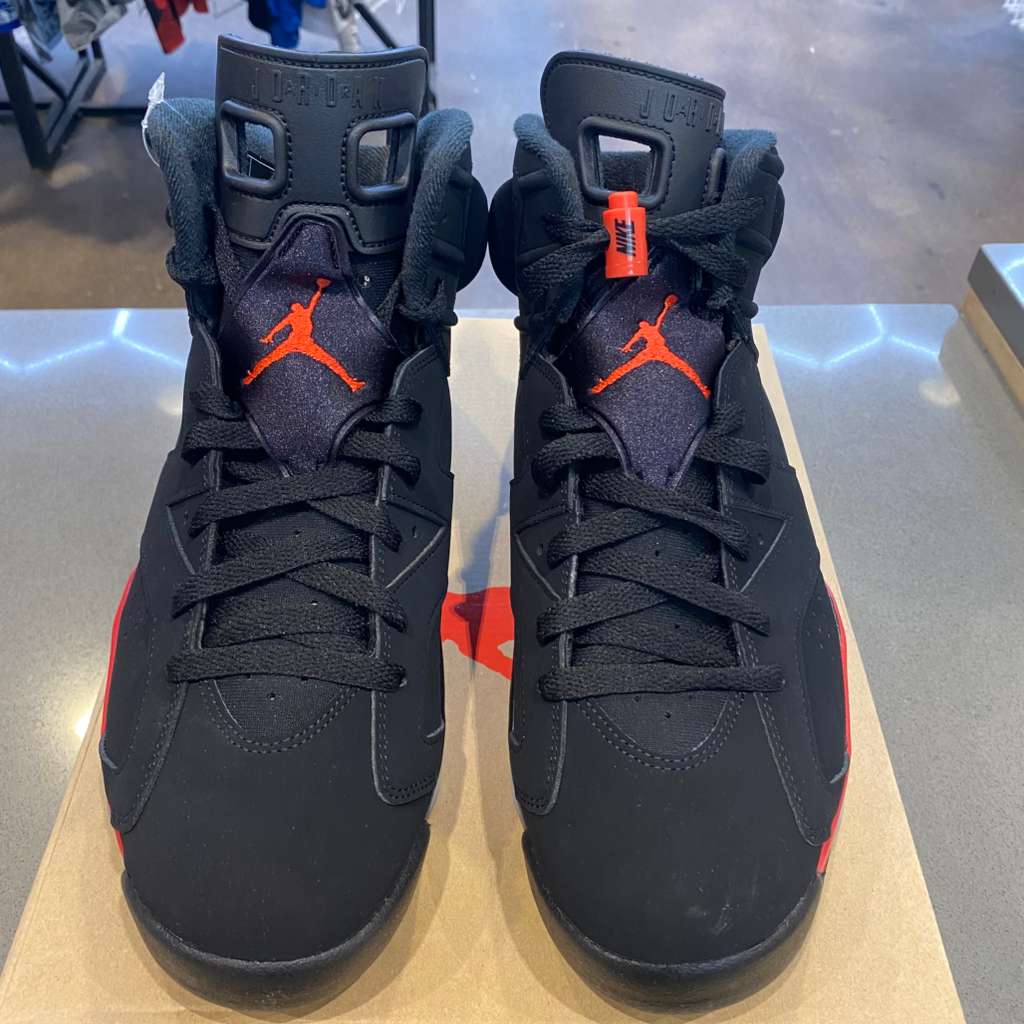 Jordan 6 Retro Infrared Salesman Size 11 CT8529-001 - Pre-Owned