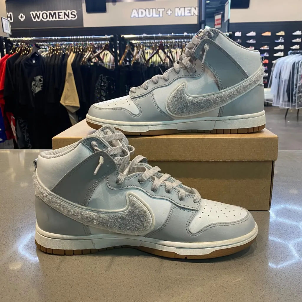 Nike Dunk High University Chenille Swoosh Light Smoke Grey Size 10 DR8805-003 - Pre-Owned (Replacement Box)