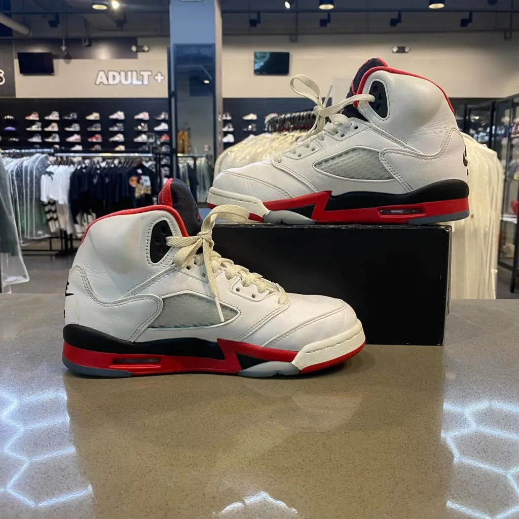 Jordan 5 Retro Fire Red Black Tongue (2025) (GS) Size 5.5Y HQ7980-101 - Pre-Owned