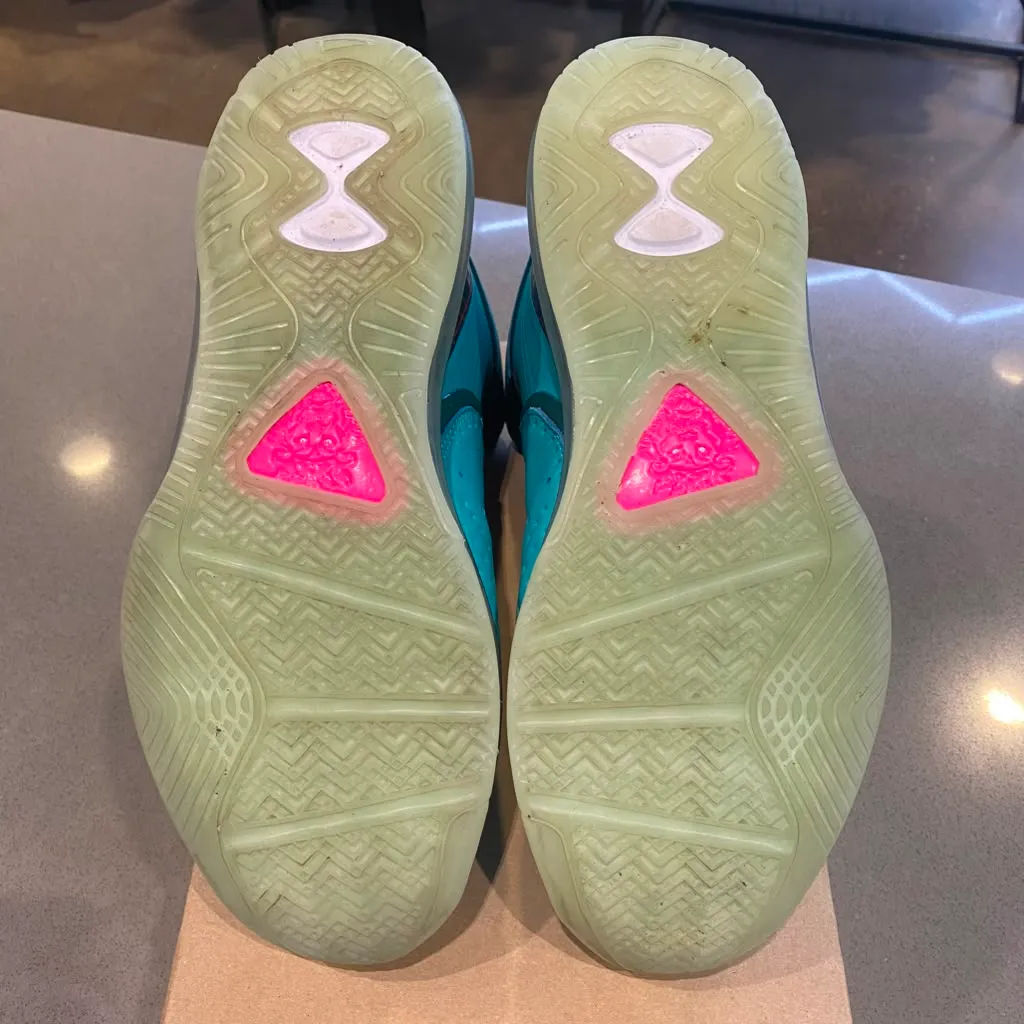 Nike LeBron 8 South Beach (2021) Size 11.5 CZ0328-400 - Pre-Owned (Replacement Box)