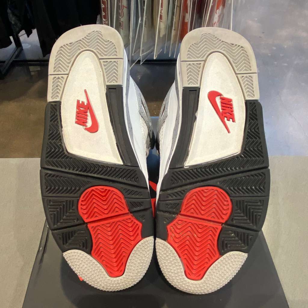 Jordan 4 Retro White Cement (2025) Size 9.5 FV5029-100 - Pre-Owned