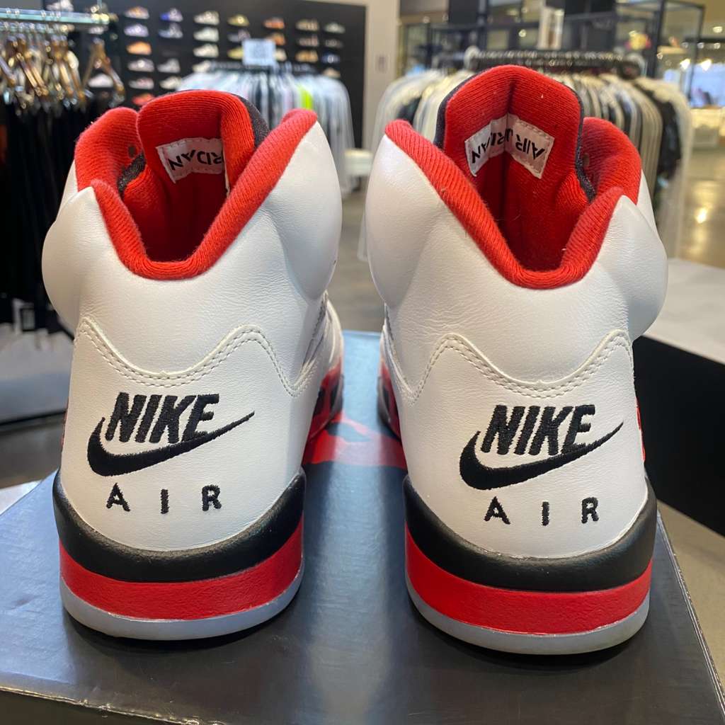 Jordan 5 Retro Fire Red Black Tongue (2025) Size 11 HQ7978-101 - Pre-Owned