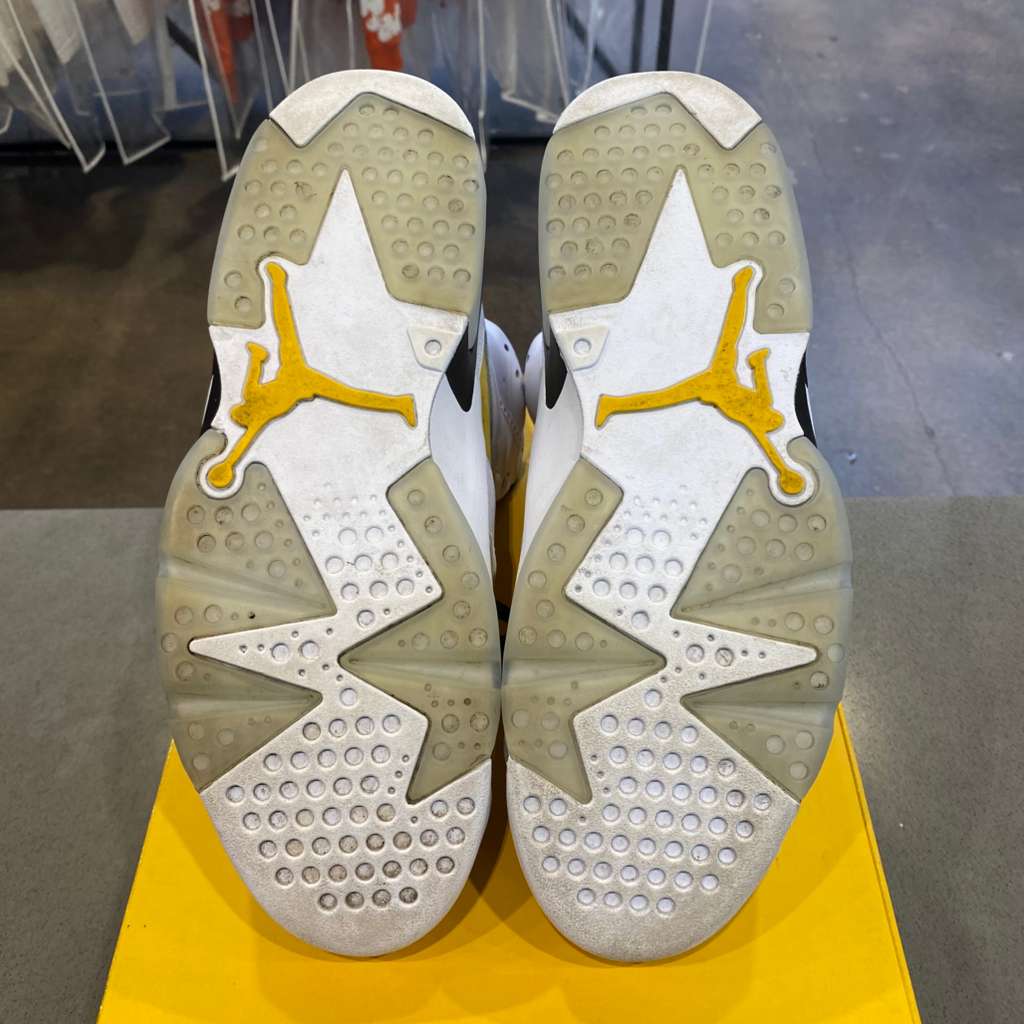 Jordan 6 Retro Yellow Ochre Size 12 CT8529-170 - Pre-Owned