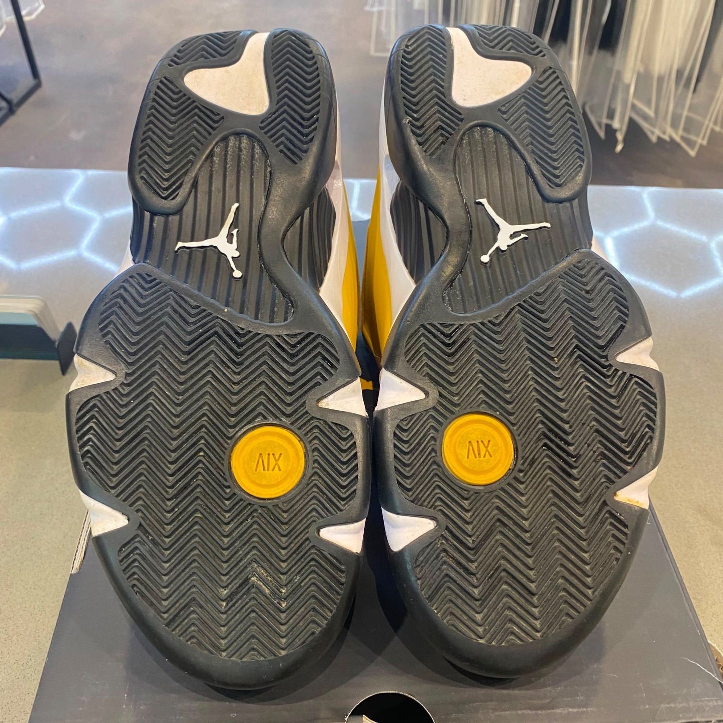 Jordan 14 Retro Light Ginger (2022) - Pre-Owned