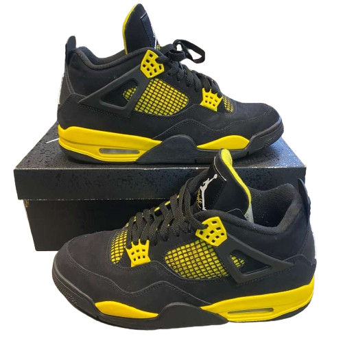 Jordan 4 Retro Thunder (2023) - Pre-Owned