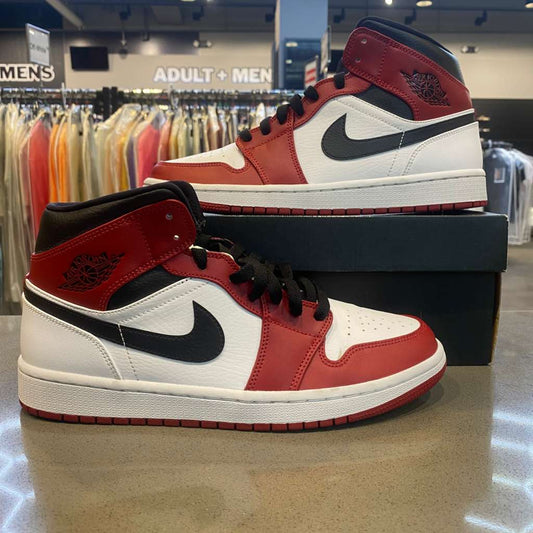 Jordan 1 Mid Chicago (2020) Size 8.5 554724-173 - Pre-Owned