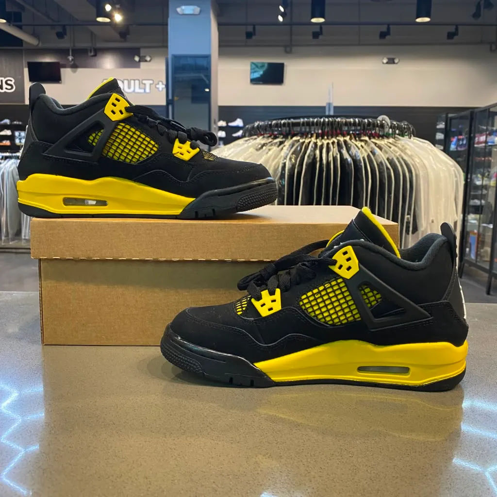 Jordan 4 Retro Thunder (2023) (GS) Size 6Y 408452-017 - Pre-Owned (Replacement Box)