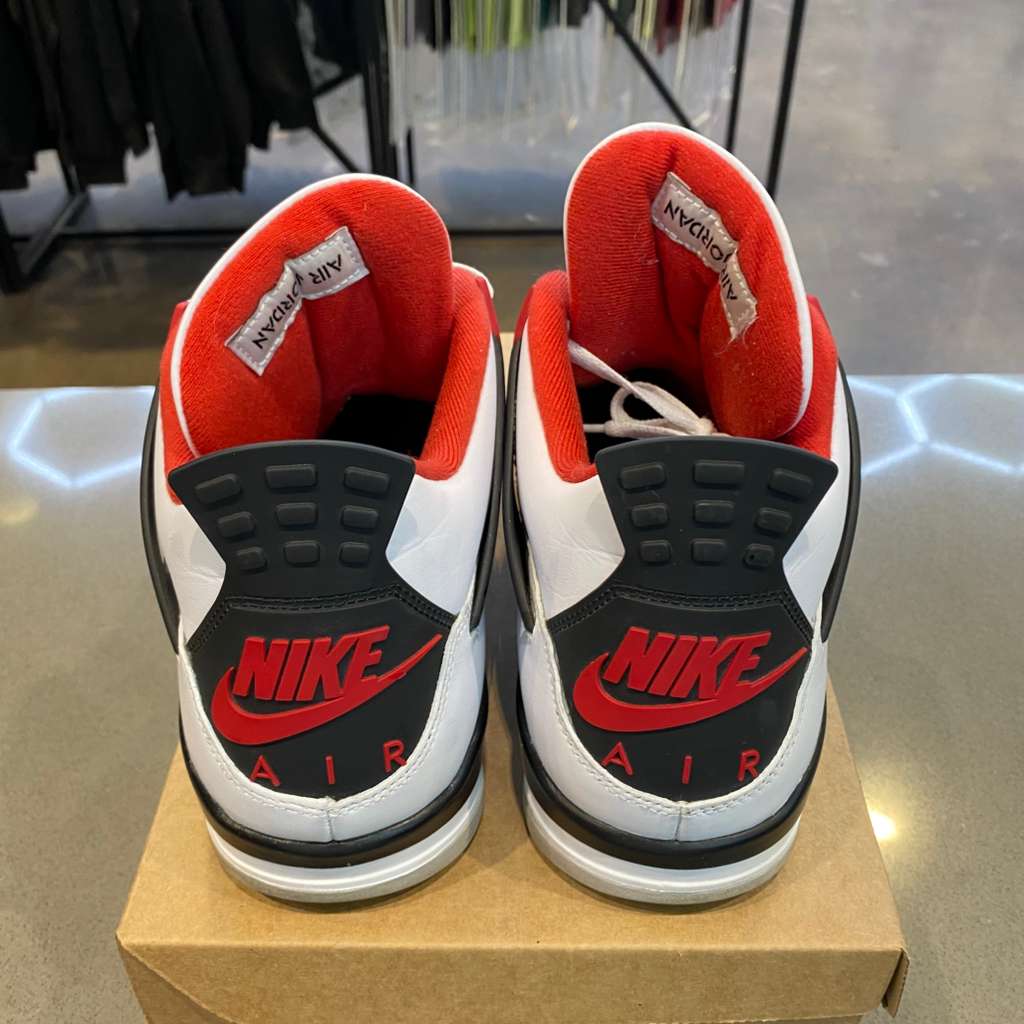 Jordan 4 Retro Fire Red (2020) Size 13 DC7770-160 - Pre-Owned (Replacement Box)