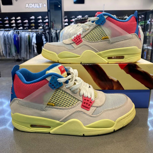 Jordan 4 Retro Union Guava Ice Size 9.5 DC9533-800 - Pre-Owned