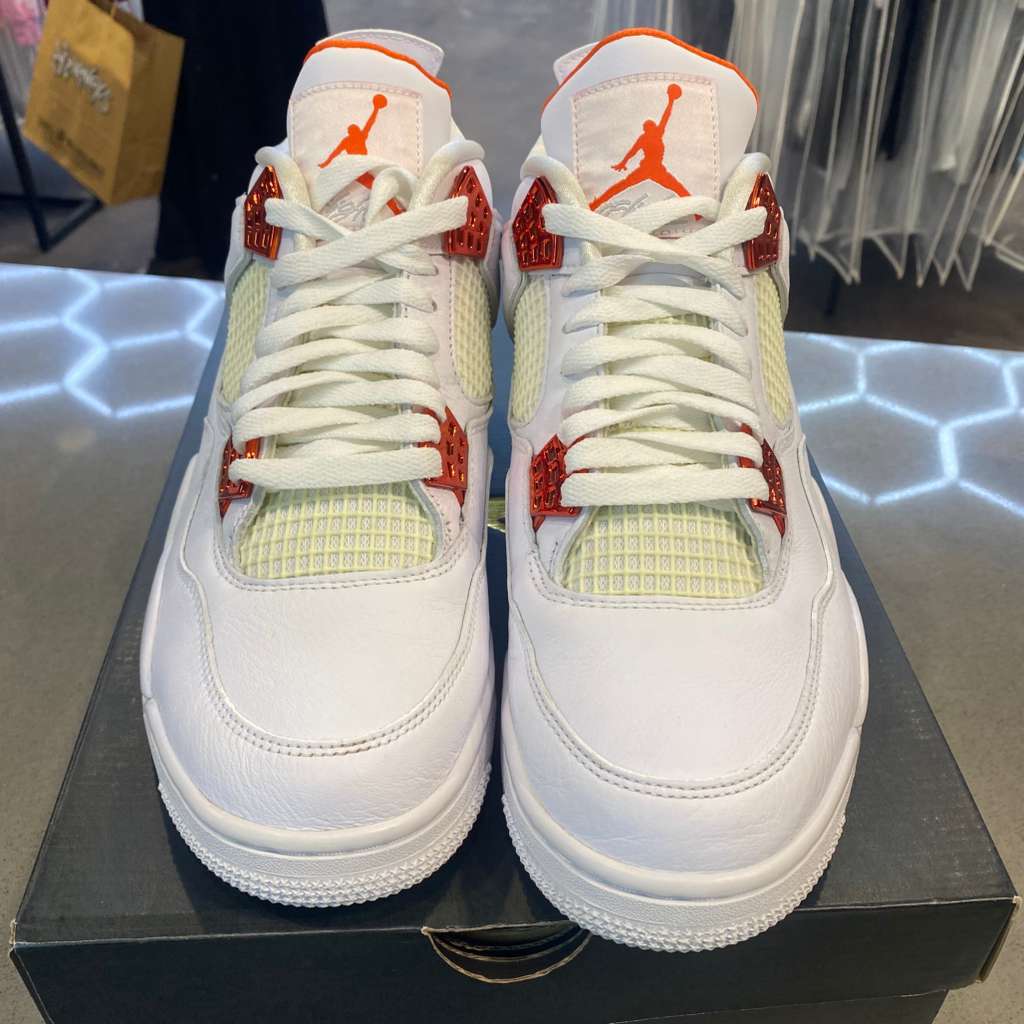 Jordan 4 Retro Metallic Orange - Pre-Owned