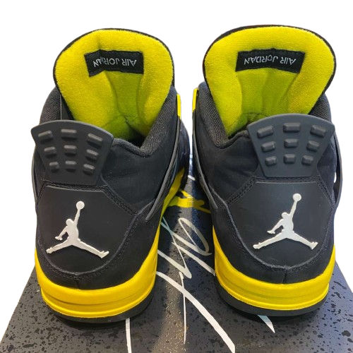 Jordan 4 Retro Thunder (2023) - Pre-Owned