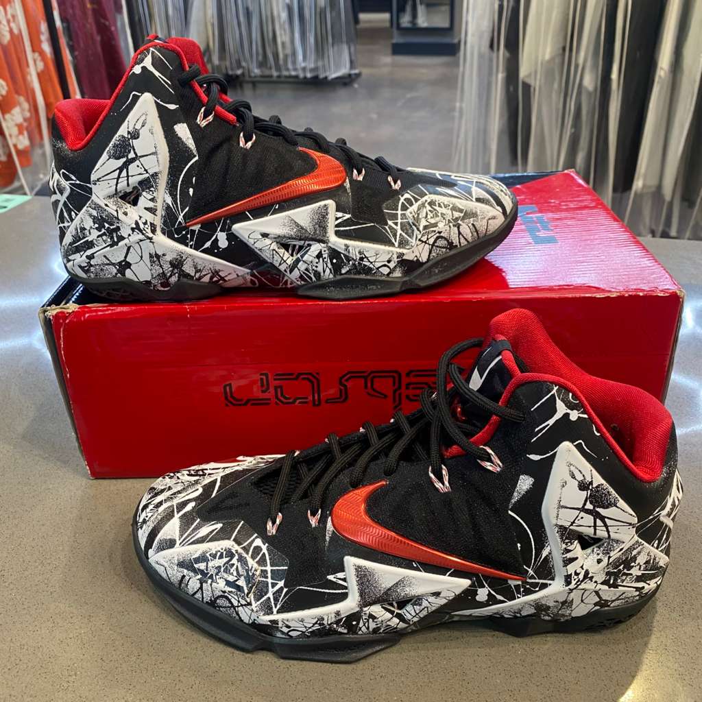 Nike LeBron 11 Graffiti - Pre-Owned