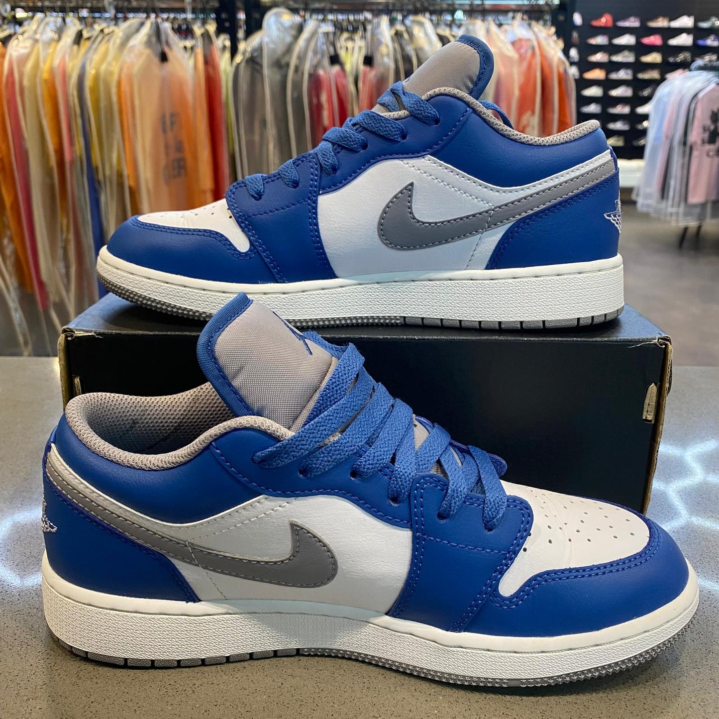 Jordan 1 Low True Blue (GS) - Pre-Owned
