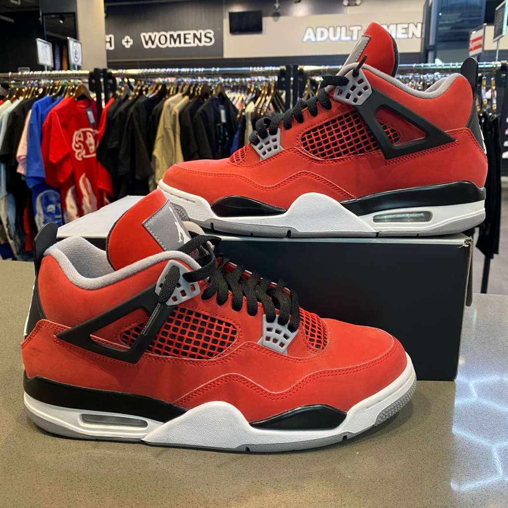 Jordan 4 Retro Toro Bravo (2026) Size 10.5 FQ8138-600 - Pre-Owned