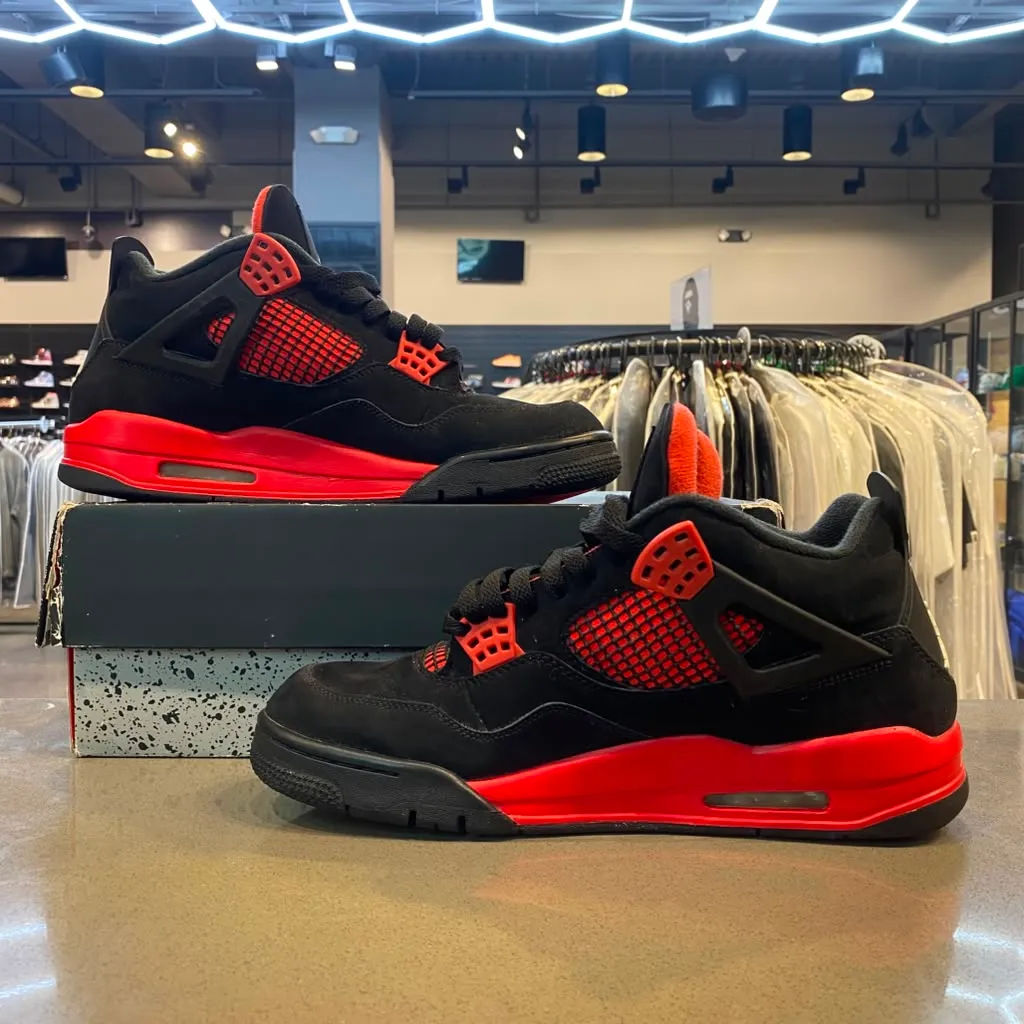 Jordan 4 Retro Red Thunder Size 10.5 CT8527-016 - Pre-Owned
