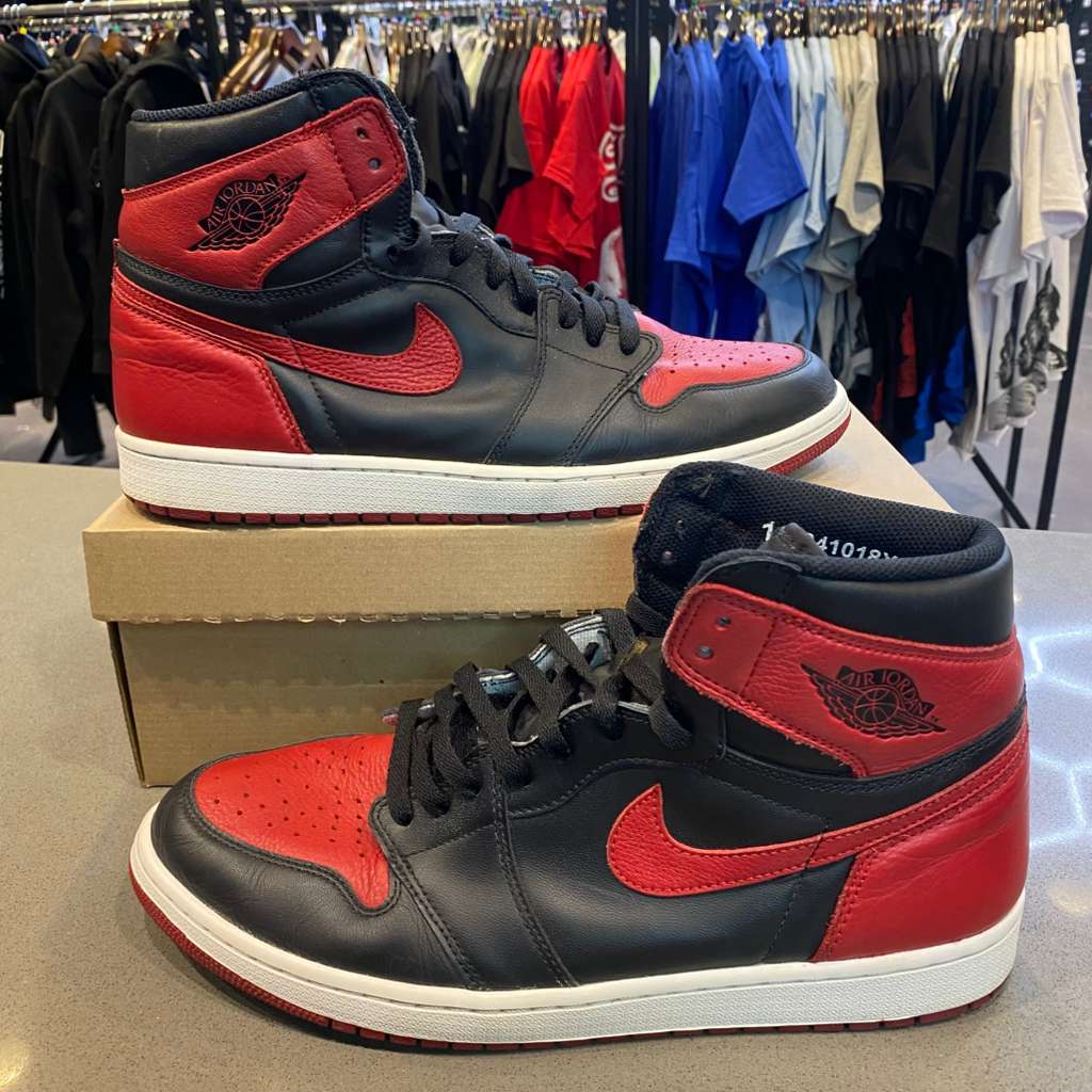 Jordan 1 Retro High Bred Banned (2016) Size 13 555088-001 - Pre-Owned (Replacement Box)