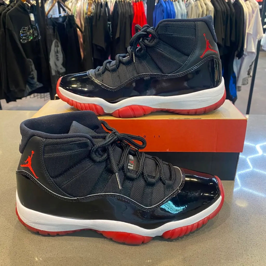 Jordan 11 Retro Playoffs Bred (2019) Size 9 378037-061 - Pre-Owned