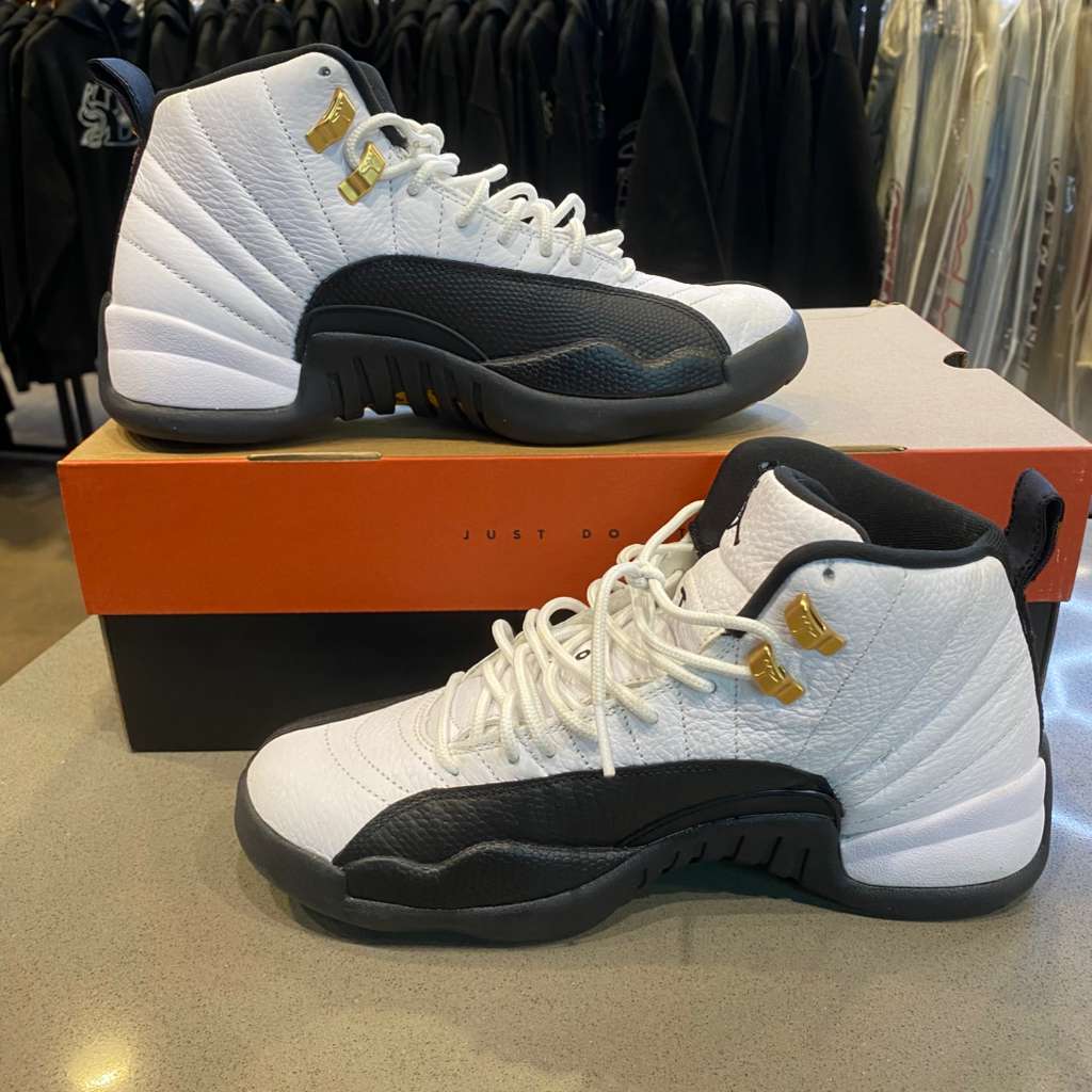Jordan 12 Retro Taxi (2025) Size 8 CT8013-117 - Pre-Owned