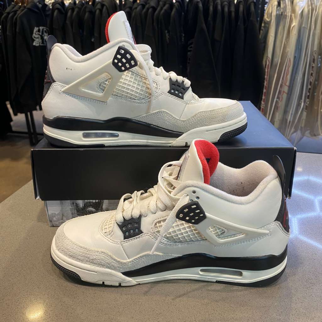 Jordan 4 Retro Flight Club Size 8 IM4002-100 - Pre-Owned