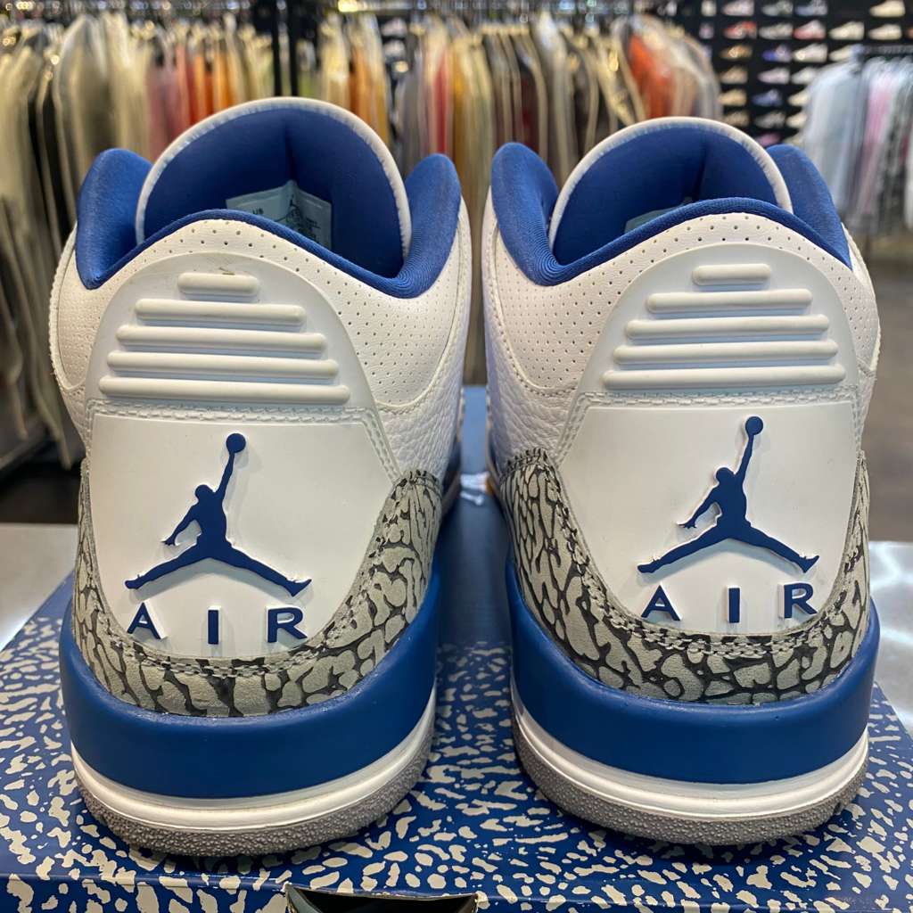Jordan 3 Retro Wizards Size 11 CT8532-148 - Pre-Owned