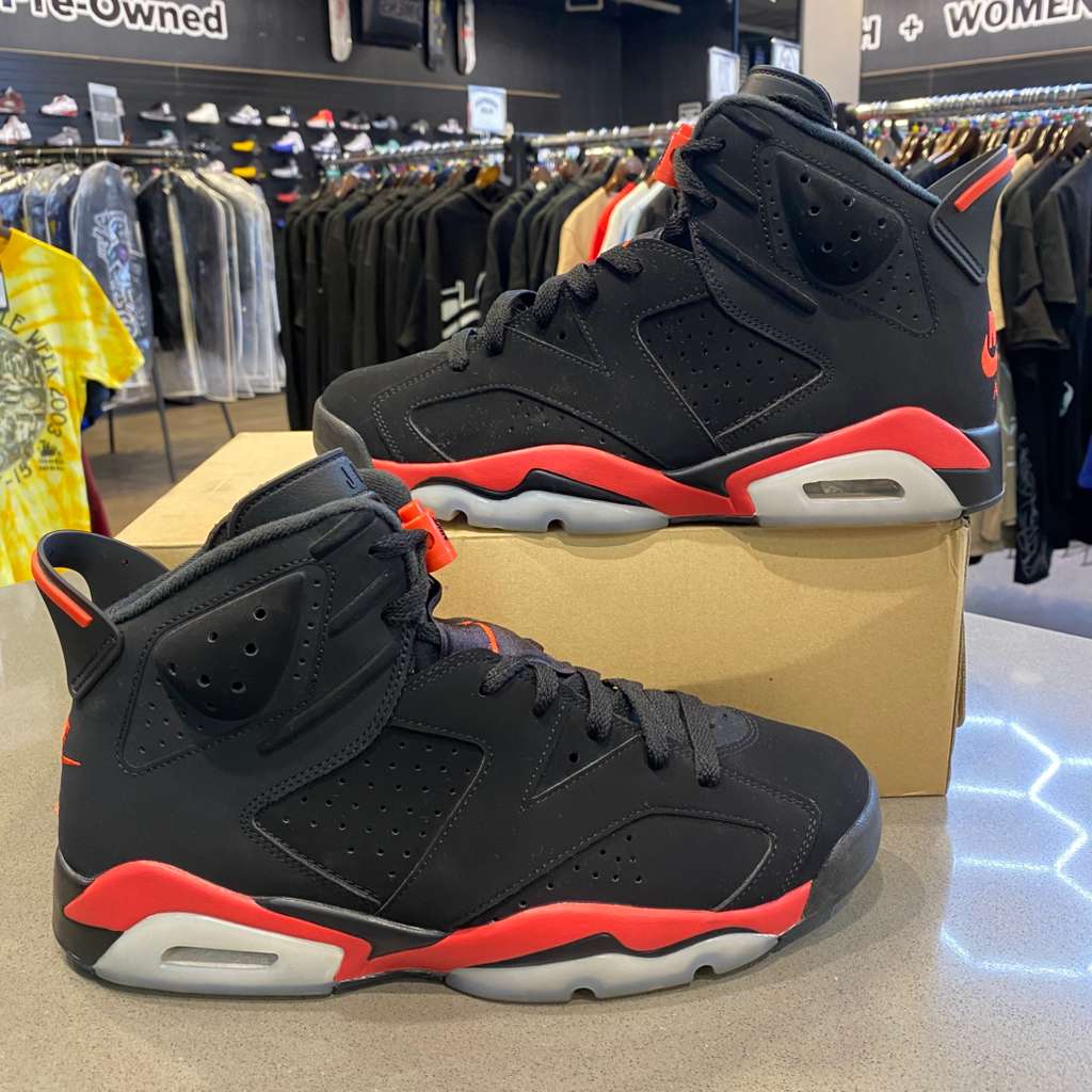 Jordan 6 Retro Infrared Salesman Size 10.5 CT8529-001 - Pre-Owned