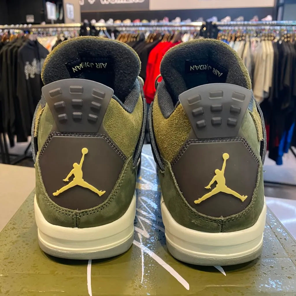 Jordan 4 Retro SE Craft Medium Olive Size 11.5 FB9927-200 - Pre-Owned