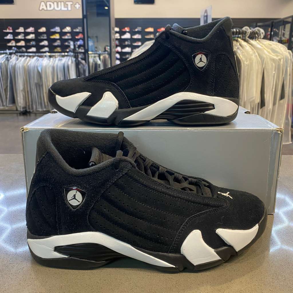 Jordan 14 Retro Black White Size 7M 487471-016 - Pre-Owned